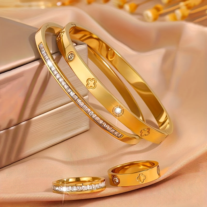 أساور وخواتم Van Cleef & Arpels بتصميم فاخر مرصع بالزركون